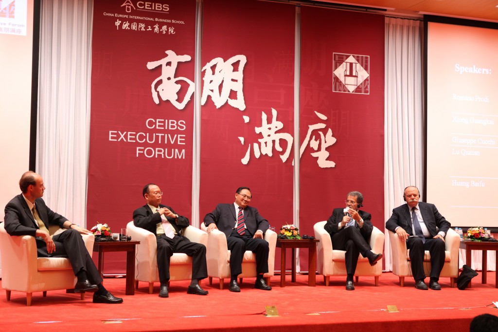 July 3 2010, public panel discussion at CEIBS Beijing, from right to left : General Giuseppe Cucchi, Romano Prodi, General Xiong Guangkai, Ambassador Lu Qiutian and David Gosset.