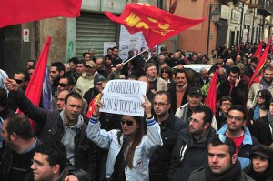 Scioperi a Pomigliano contro il piano Marchionne