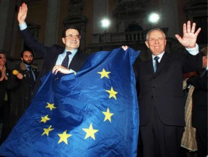 Prodi e Ciampi il 1 maggio 1998 festeggiano il successo della manovra che ha portato l'Italia nell'Euro